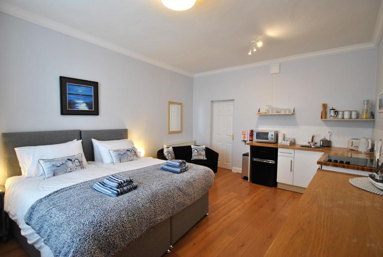 Market Apartment- Harbourfront Studio Pittenweem Bagian luar foto