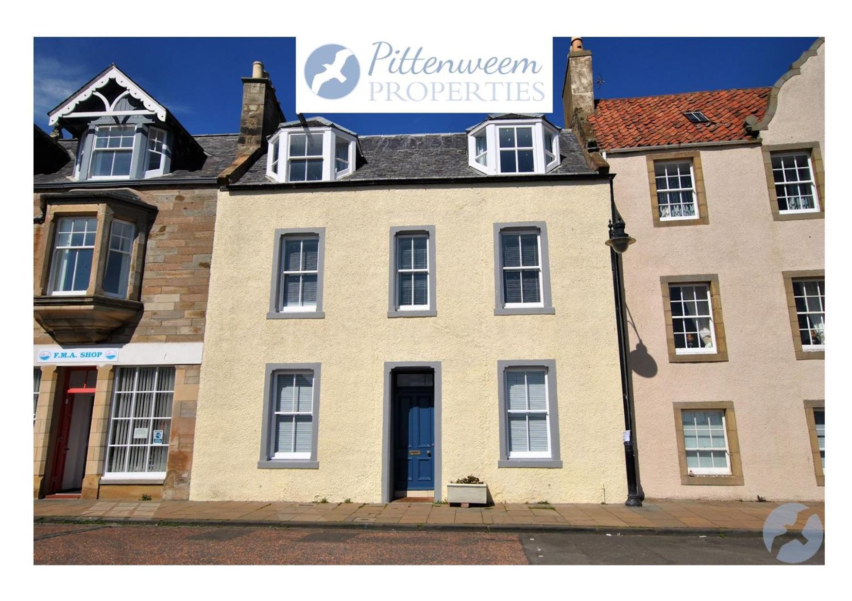 Market Apartment- Harbourfront Studio Pittenweem Bagian luar foto